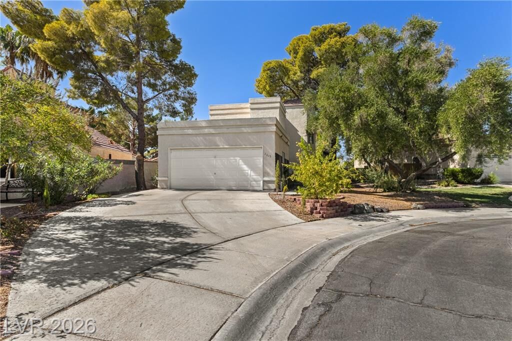 Property Photo: 2805 Tortoise Court NV 89074