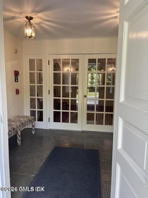 Property Photo:  140 Field Point Road 10  CT 06830 