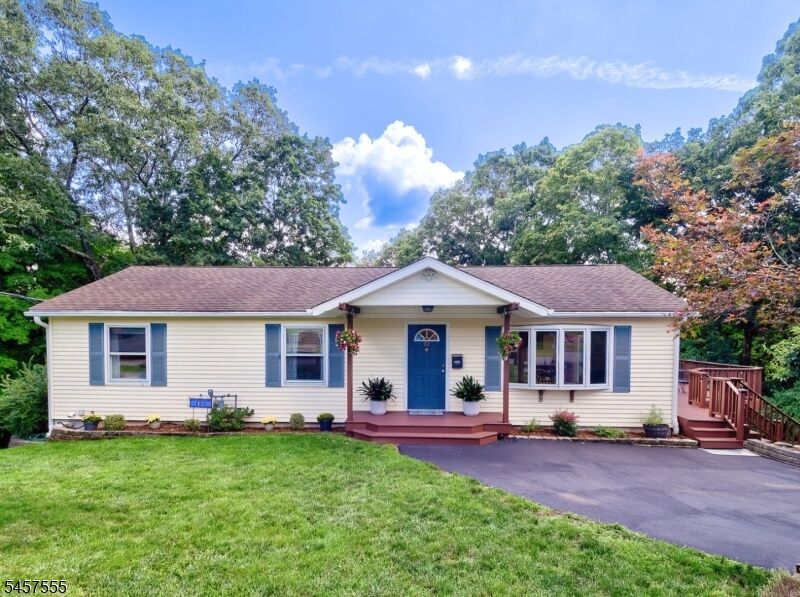 Property Photo:  12 Prospect St  NJ 08829 