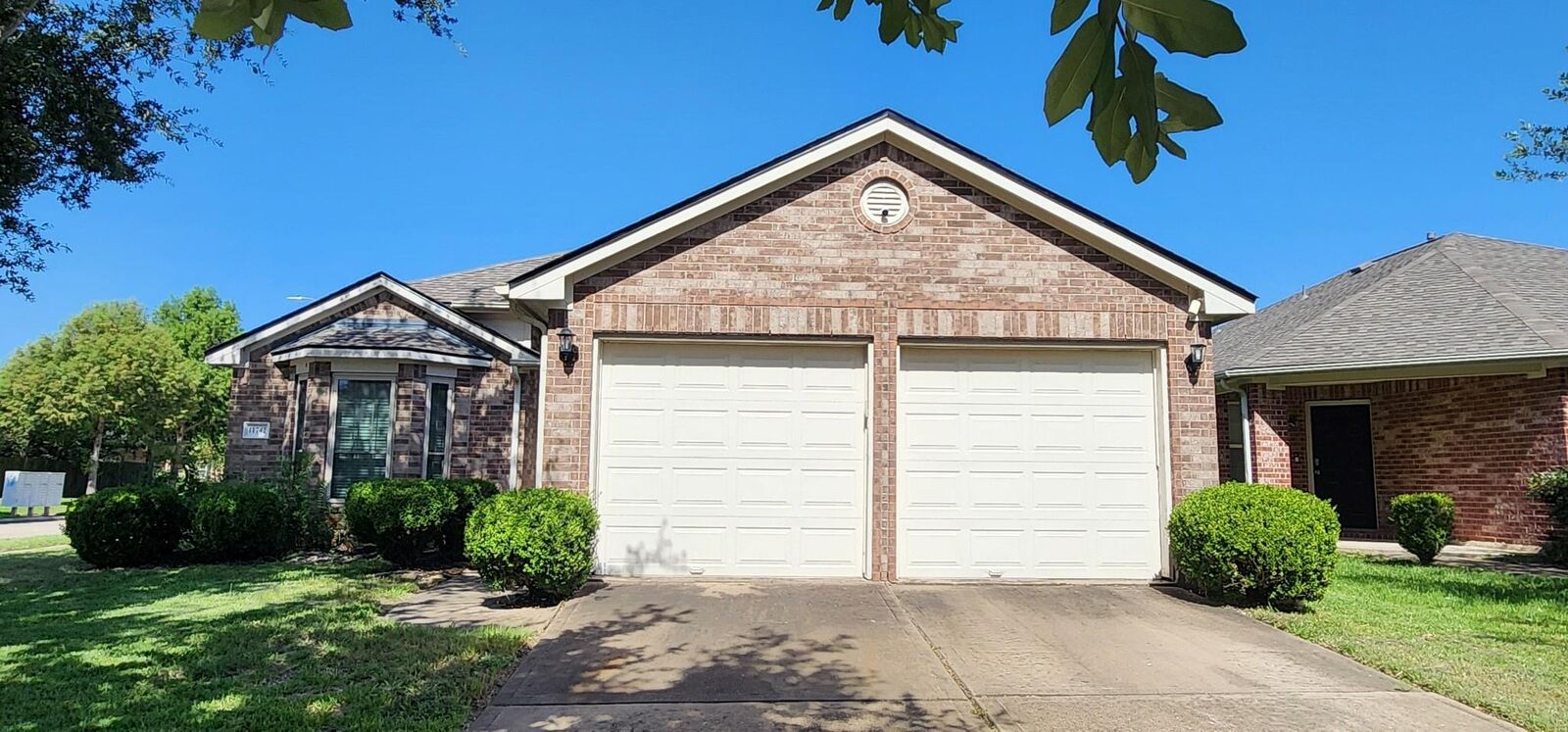 Property Photo: 11742 Fortune Park Drive TX 77047