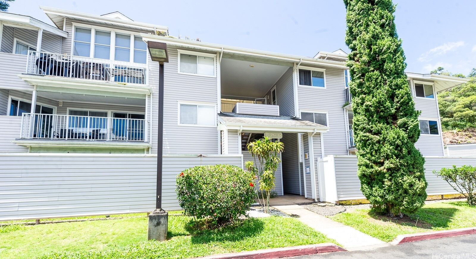Property Photo:  95-270 Waikalani Drive G303  HI 96789 