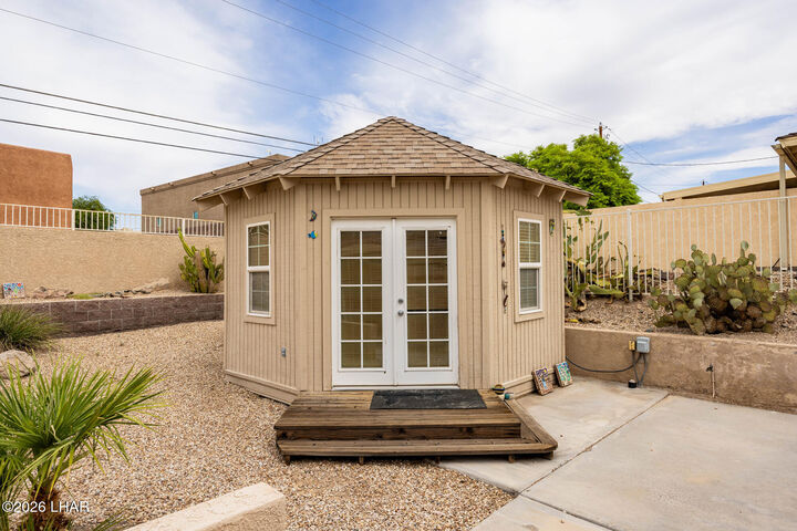 Property Photo: 3631 McCulloch Blvd N AZ 86406