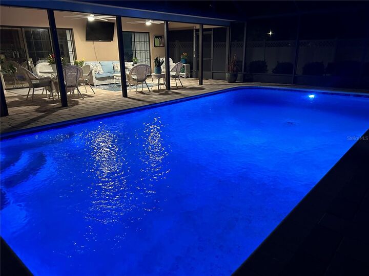 Property Photo:  107 Shorewood Court  FL 32778 