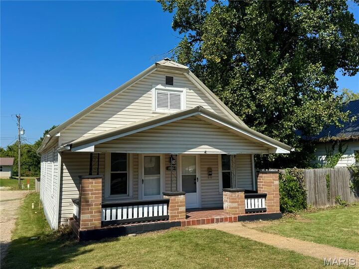 Property Photo:  607 N Desloge Drive  MO 63601 