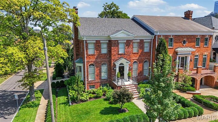 Property Photo:  168 N Central Avenue  MO 63105 