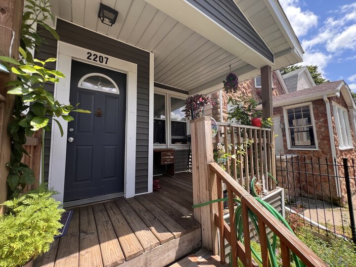 Property Photo:  2207 N Lawndale Avenue  IL 60647 