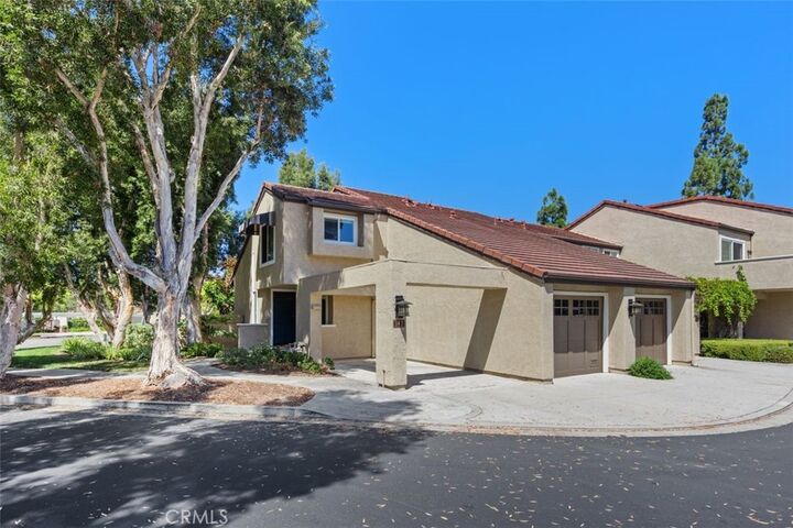 Property Photo: 142 Stanford Court 71 CA 92612