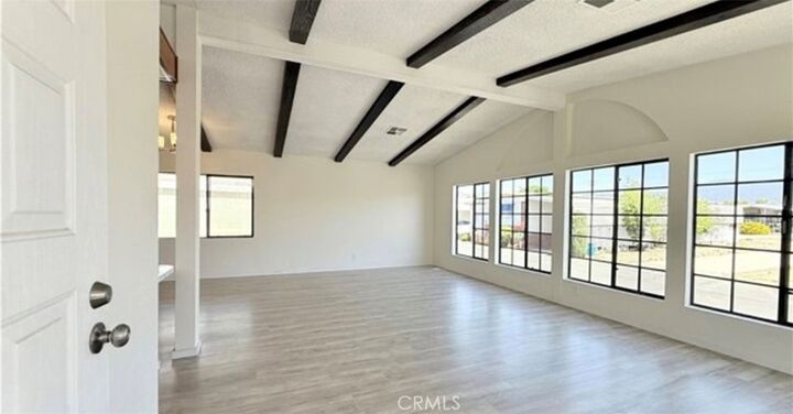 Property Photo:  530 W Devonshire Avenue 65  CA 92543 