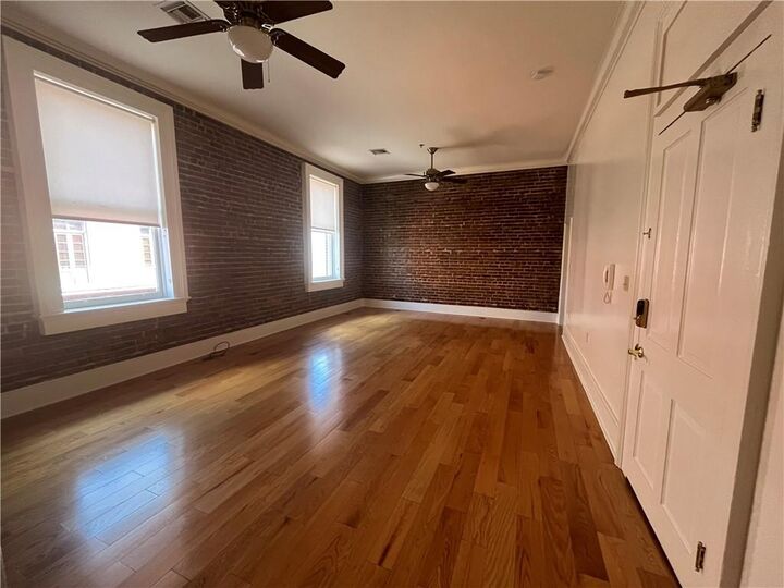 Property Photo: 237 Dauphine Street 7 LA 70112