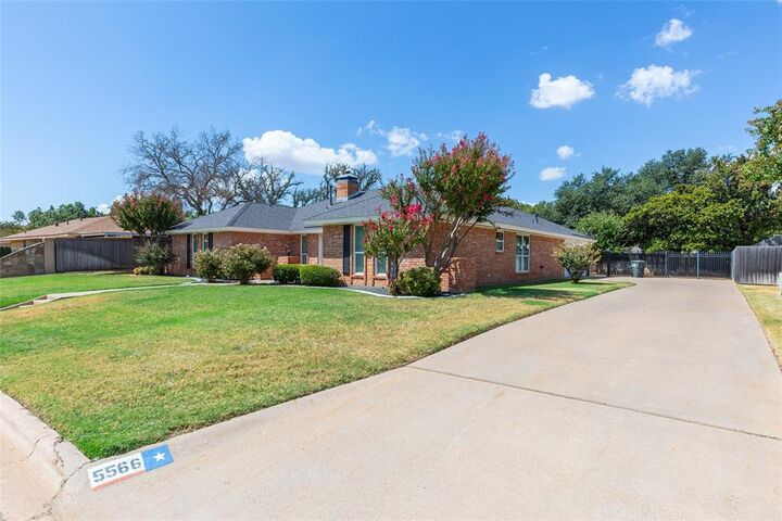 Property Photo: 5566 Chimney Rock Road TX 79606
