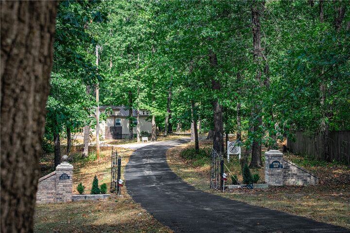 Property Photo:  1205 E Hilltop Drive  AR 72756 