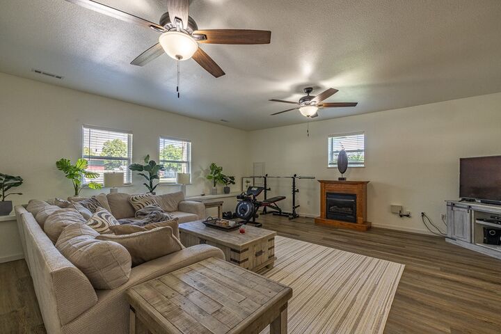 Property Photo:  203 S Neal Street  AR 72753 