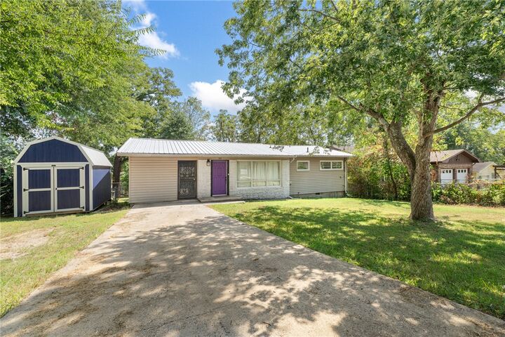 Property Photo: 603 S Clifford Street AR 72601