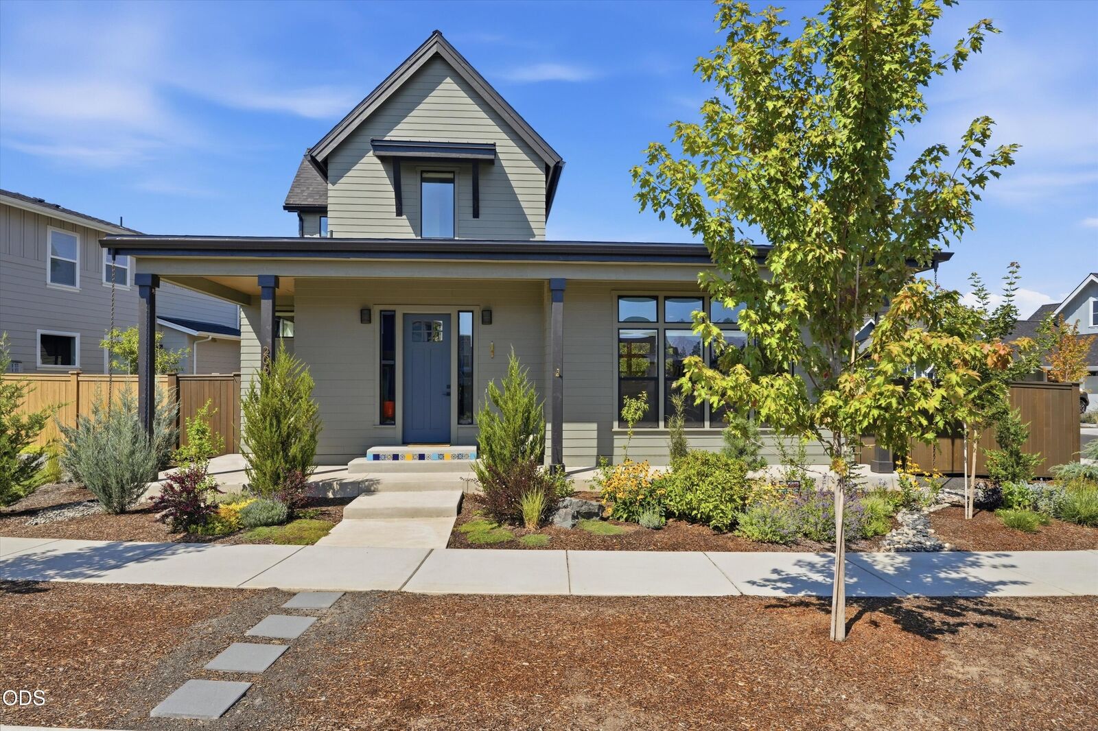 Property Photo:  20627 SE Boer Place SE  OR 97702 