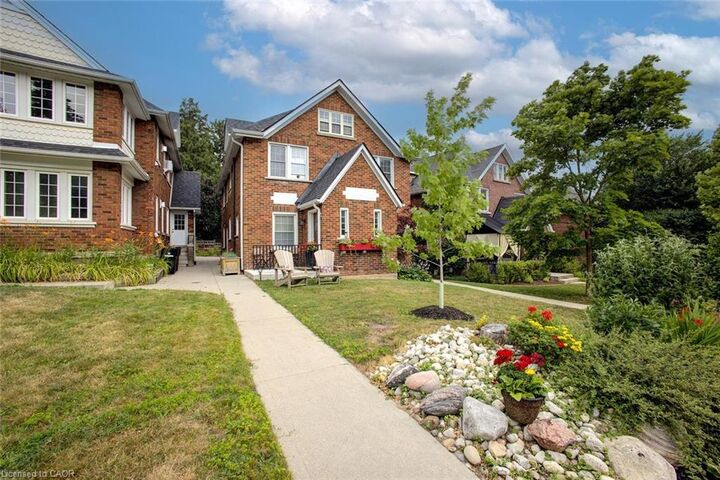 Property Photo:  96 John Street W Main  ON N2L 1C1 