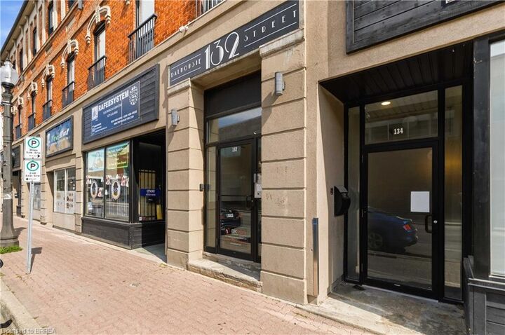 Property Photo:  132 Dalhousie Street 304  ON N3T 2J3 