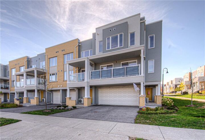 Property Photo:  23 Valencia Avenue  ON N2R 0R7 