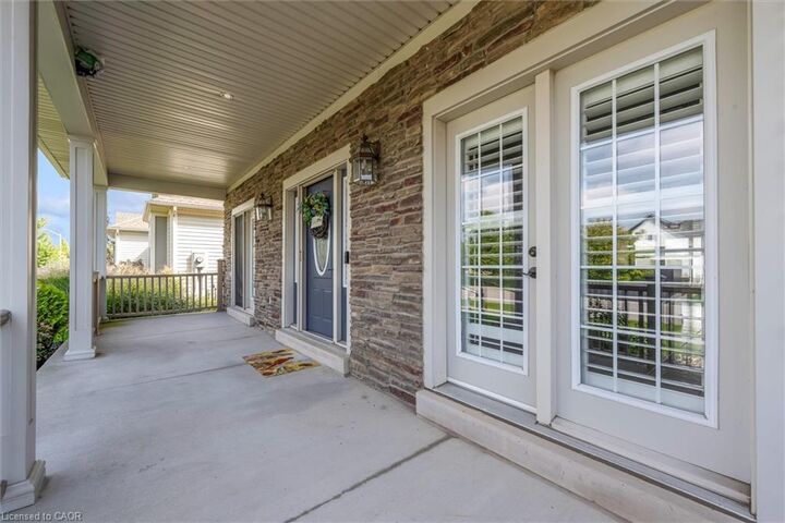 Property Photo:  152 Sunrise Court  ON L0S 1N0 
