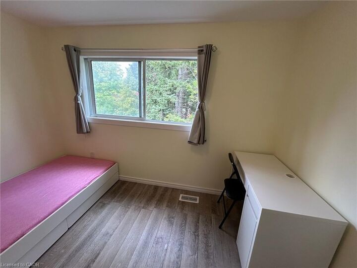 Property Photo:  148 Weber Street N A  ON N2J 3H1 
