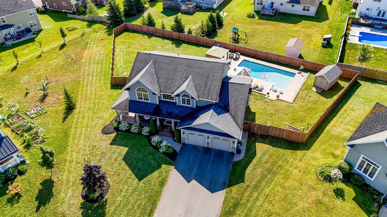 Property Photo:  14 Somerset  PE C1B 0J2 