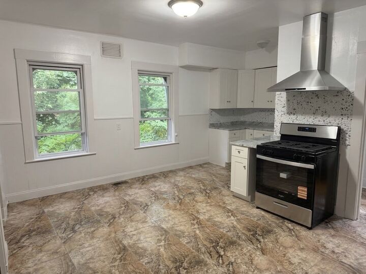 Property Photo:  26 Walton St 1  MA 02124 