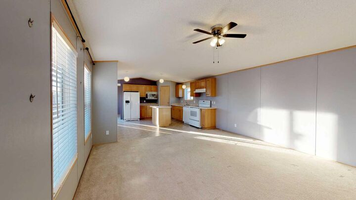 Property Photo: 9011 88 Avenue AB T8X 1V5