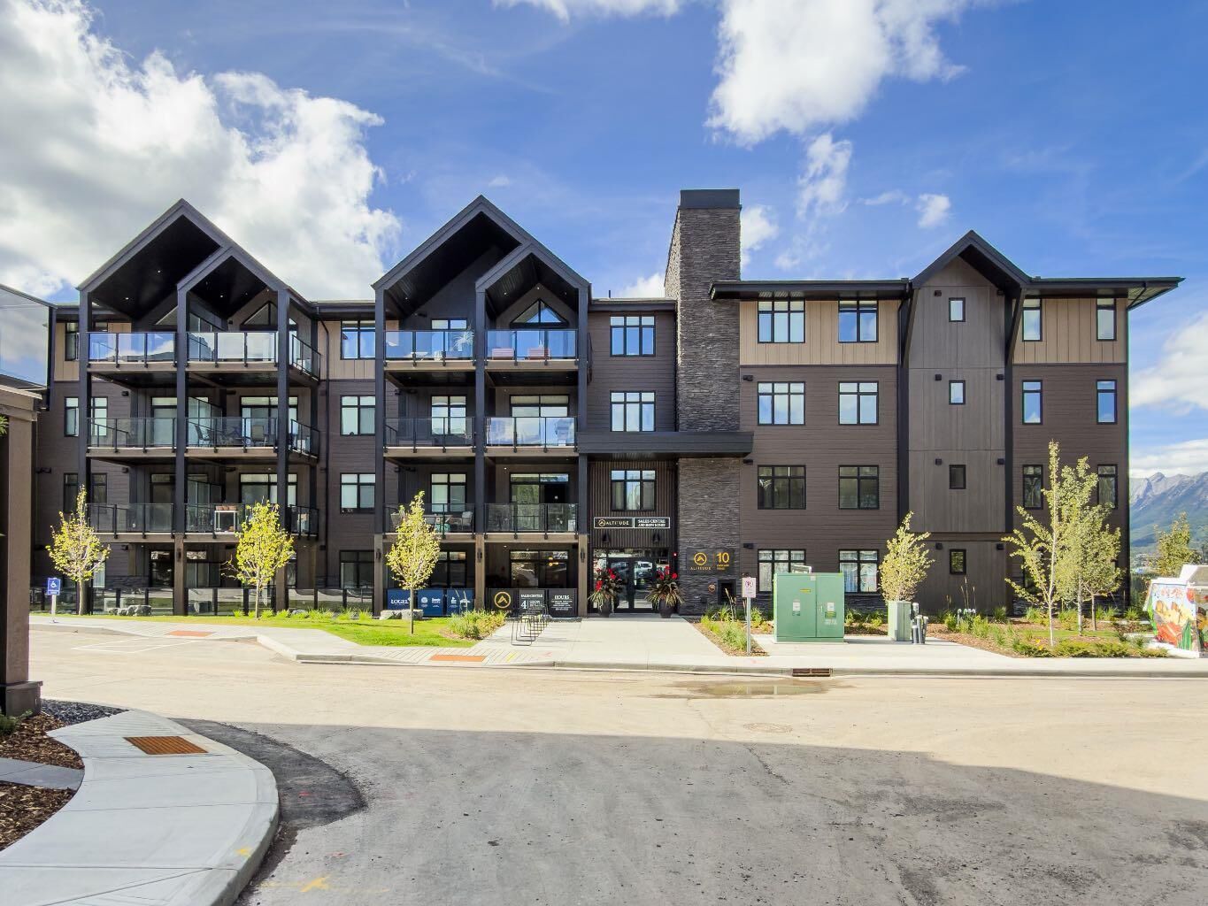 Property Photo:  10 Cascade Ridge 207  AB T1W 0P6 