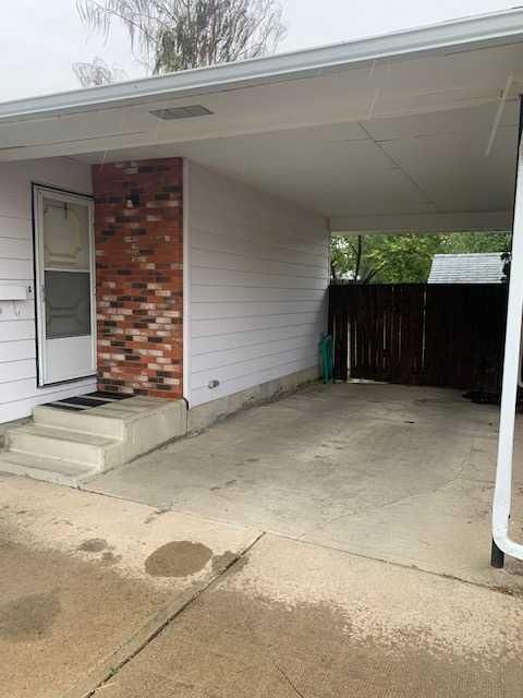 Property Photo:  125 Pensacola Court W  AB T1K 4R7 