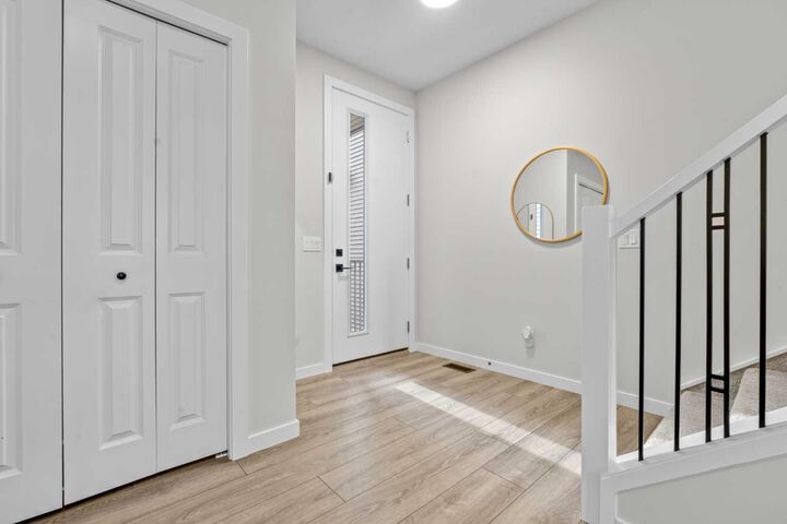 Property Photo:  34 Belvedere Green SE  AB T2A 7M5 