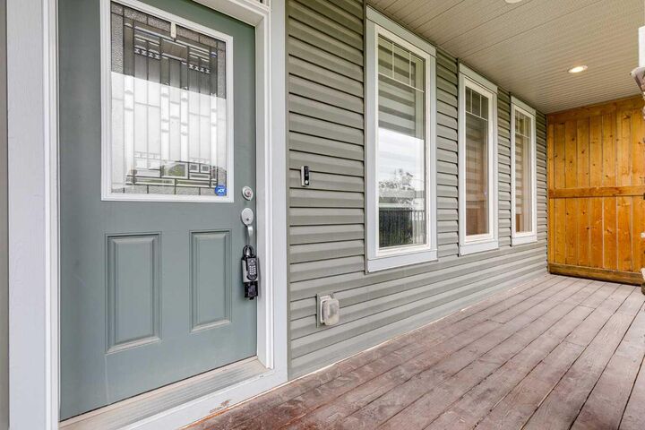 Property Photo:  540 Evanston Link NW  AB T3P 0R4 