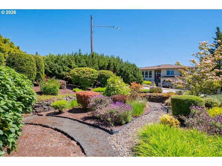 Property Photo: 2548 NW Maser Dr OR 97330