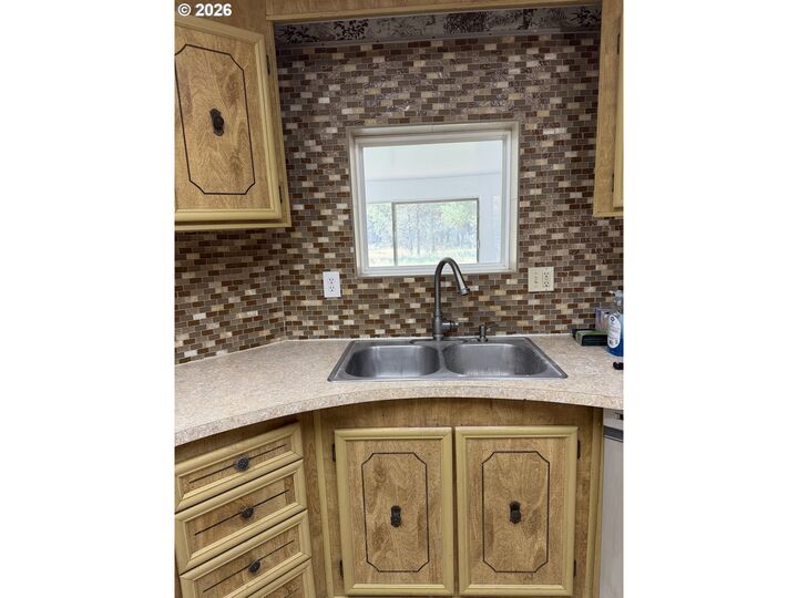 Property Photo:  17875 Old Wood Rd  OR 97707 