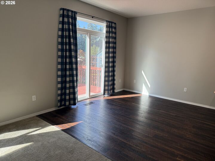 Property Photo:  3309 S 2nd Way  WA 98642 