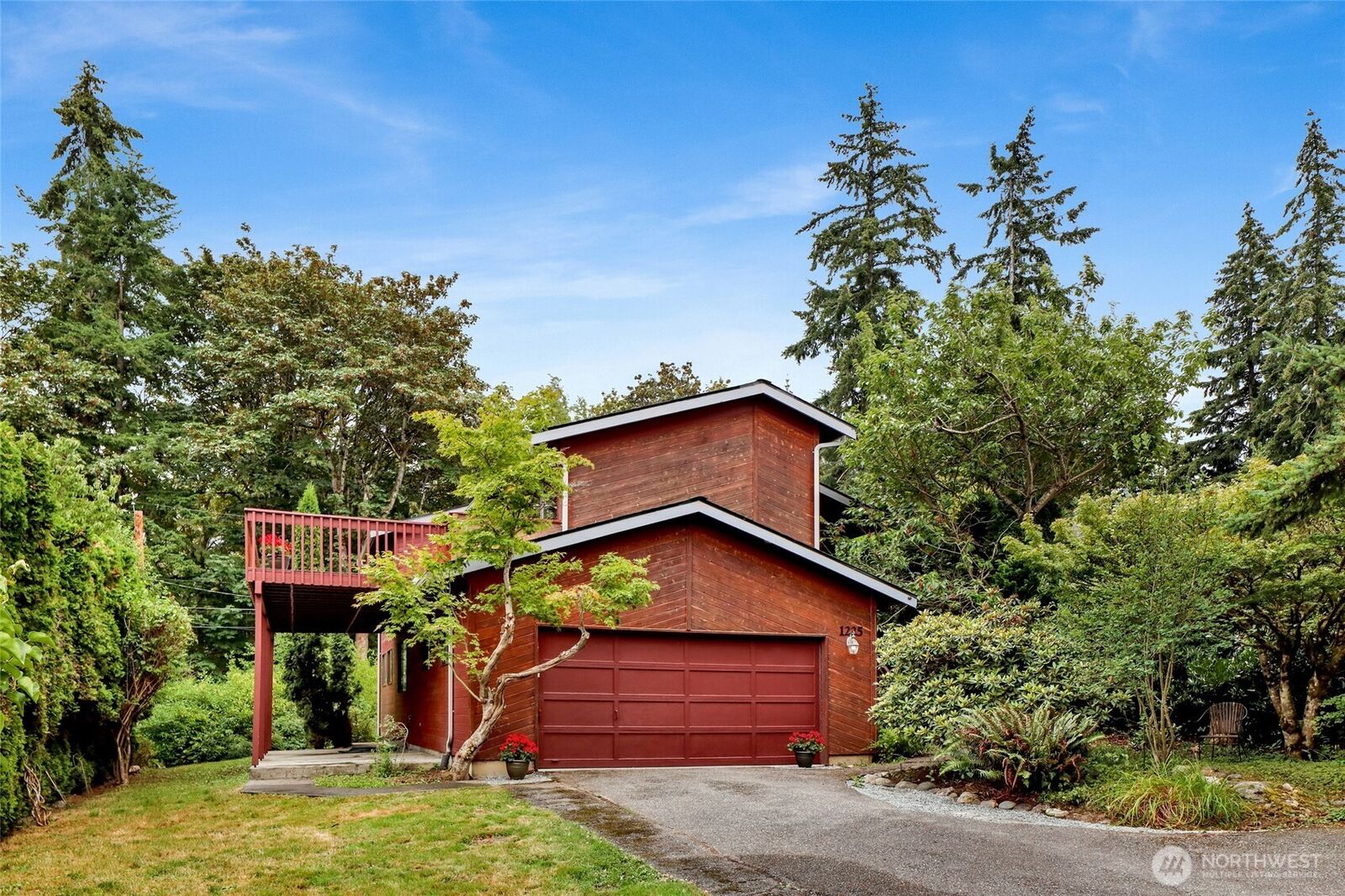 Property Photo: 1225 Verona Street WA 98229