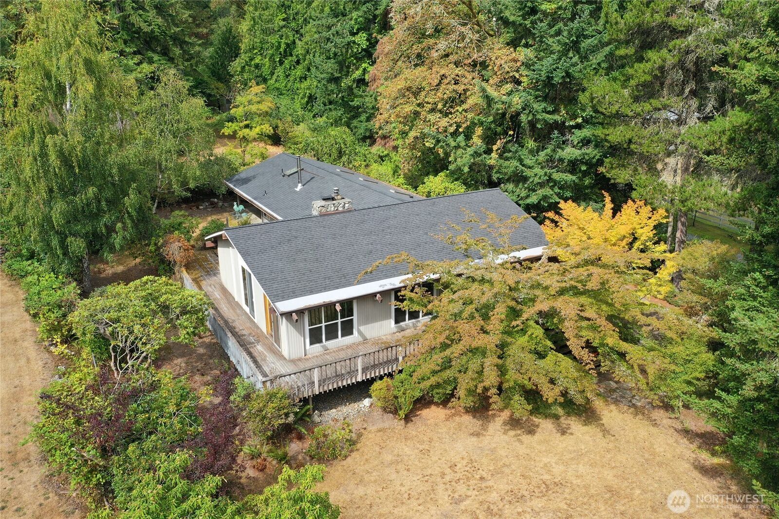 Property Photo: 12901 Sunrise Drive NE WA 98110