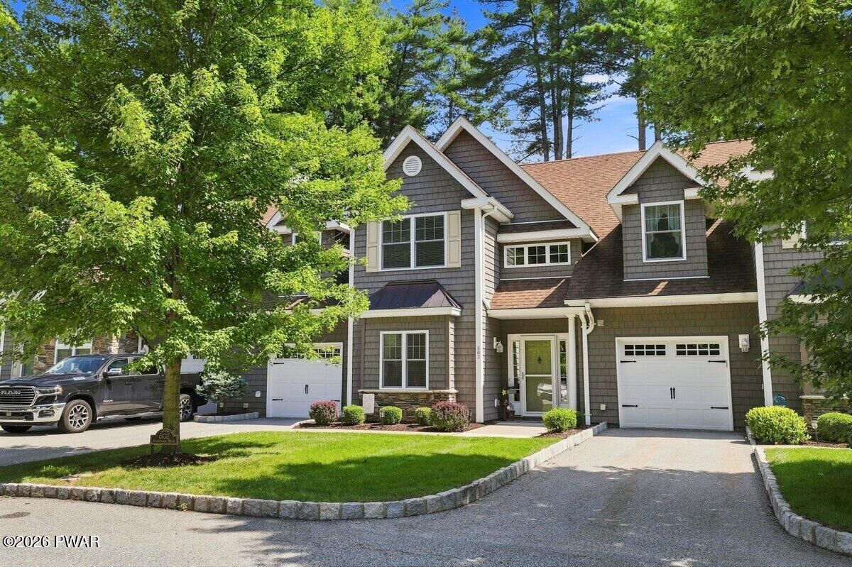 Property Photo:  502 Braeburn Path  PA 18336 