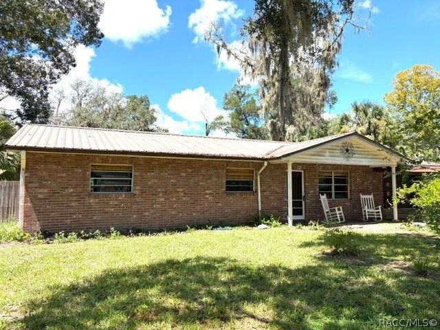 Property Photo: 2030 NW 15th Avenue FL 34428
