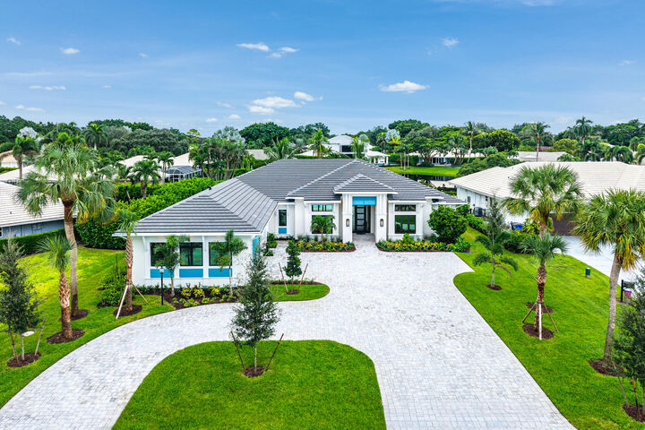 Property Photo: 4915 King Palm Circle FL 33436