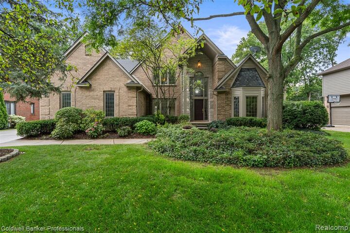 Property Photo: 3623 Cedar Shake Drive MI 48309