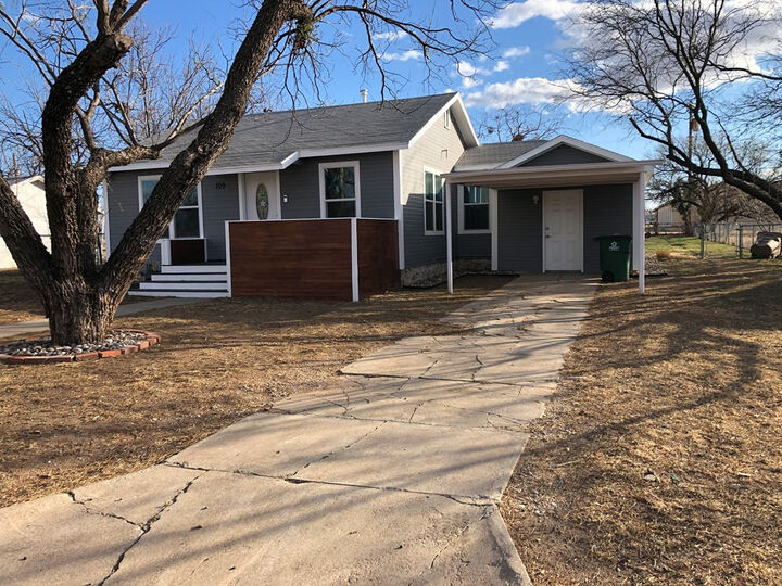 Property Photo:  109 Belaire Avenue  TX 76905 