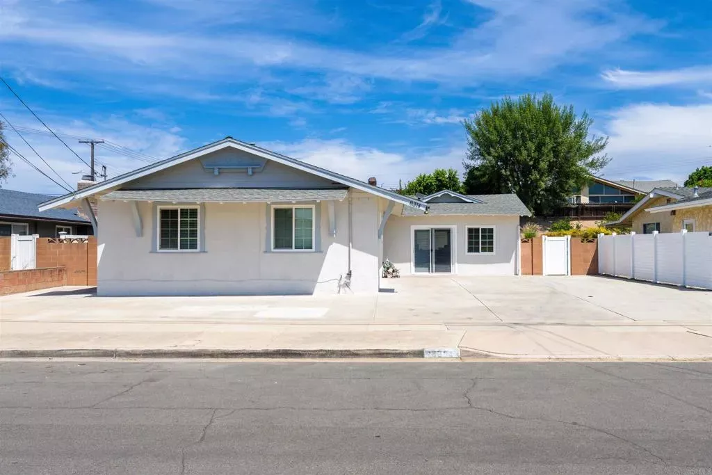 Property Photo:  8314 Lake Gaby Avenue  CA 92119 