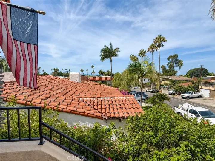 Property Photo:  117 Avenida Pelayo  CA 92672 