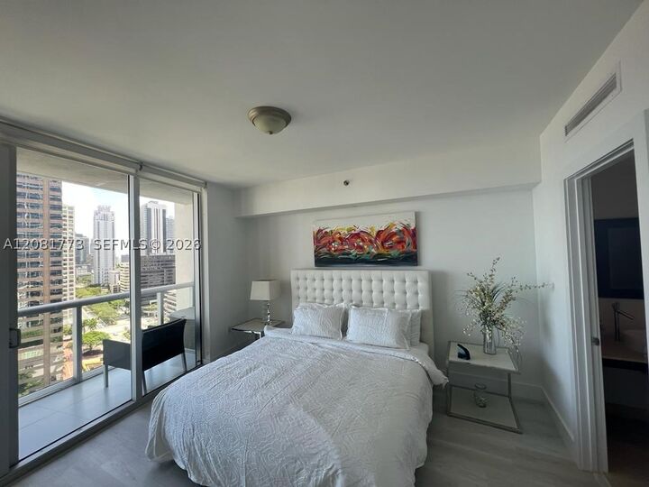 Property Photo:  485 Brickell Ave 2109  FL 33131 