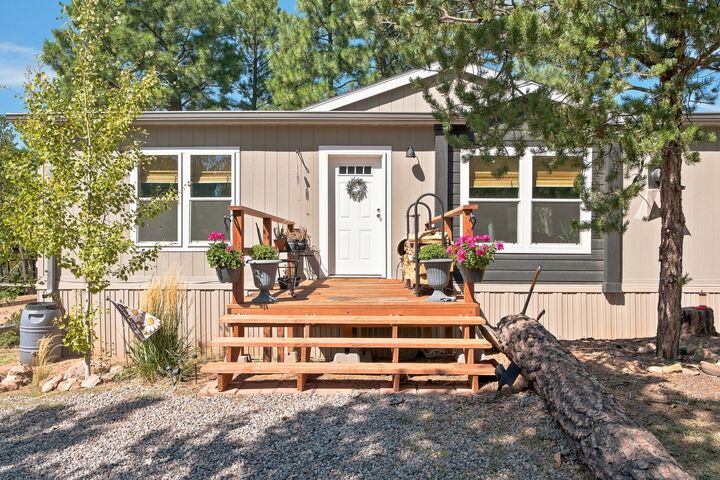 Property Photo:  23 Avenida Mercedes  NM 87552 