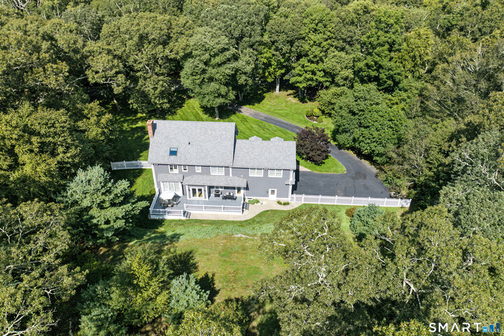 Property Photo:  6 Whippletree Lane  CT 06371 
