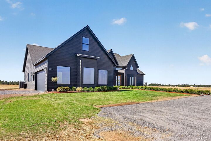 Property Photo: 3772 S Brooks Rd WA 99022