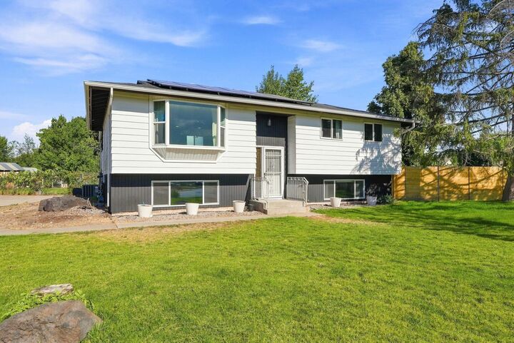 Property Photo:  11921 E 31st Ave  WA 99206 