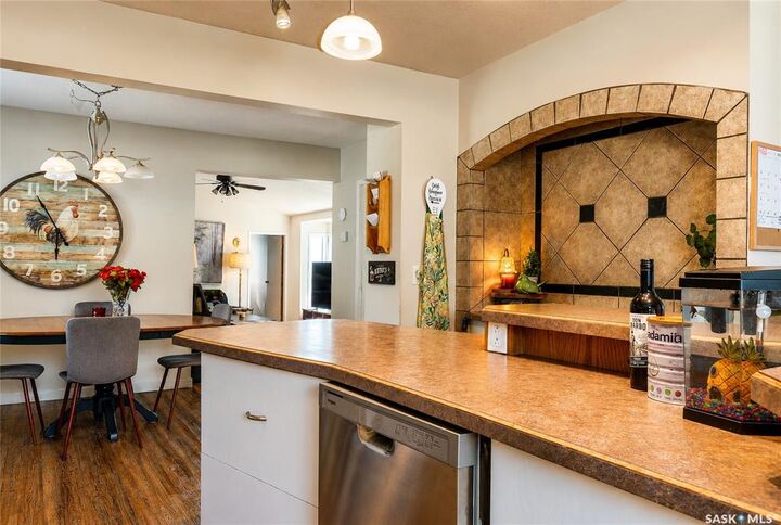 Property Photo:  608 2nd Avenue  SK S0K 1B0 