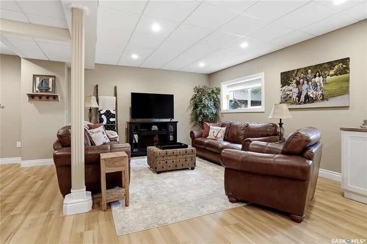 Property Photo:  115 Cedar Crescent  SK S0G 4C0 