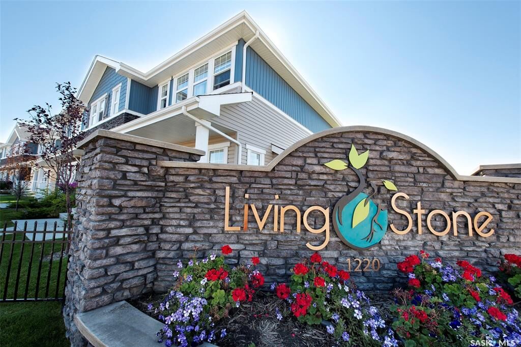 Property Photo:  1220 Pringle Way 227  SK S7T 0V4 